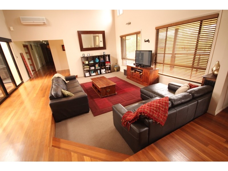 21 Riverview Drive, Wingham NSW 2429