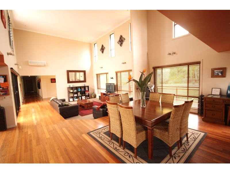 21 Riverview Drive, Wingham NSW 2429