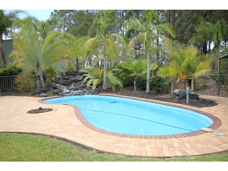 2 Meadowview Drive, Cundletown NSW 2430