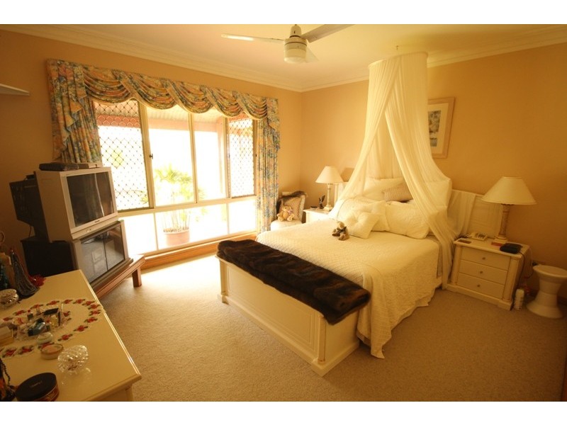 2 Meadowview Drive, Cundletown NSW 2430