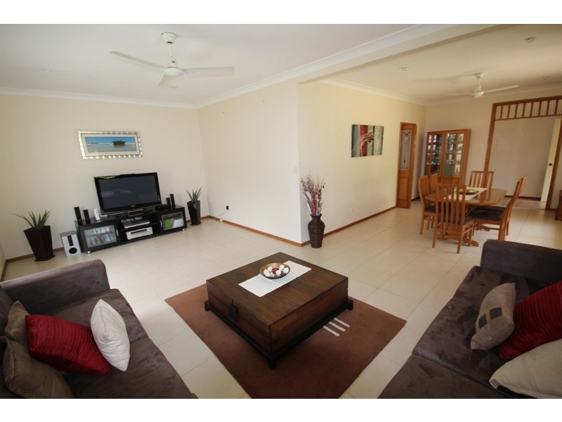 1 Apanie Close, Wingham NSW 2429