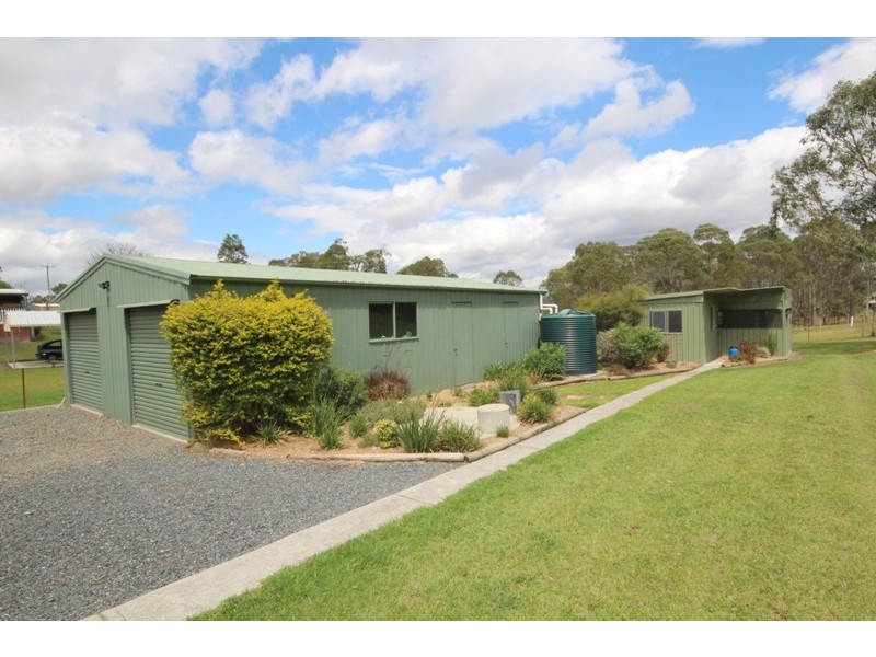 1 Apanie Close, Wingham NSW 2429