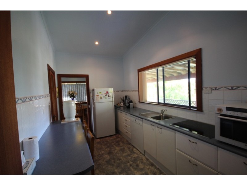 16 Old Bar Road, Old Bar NSW 2430