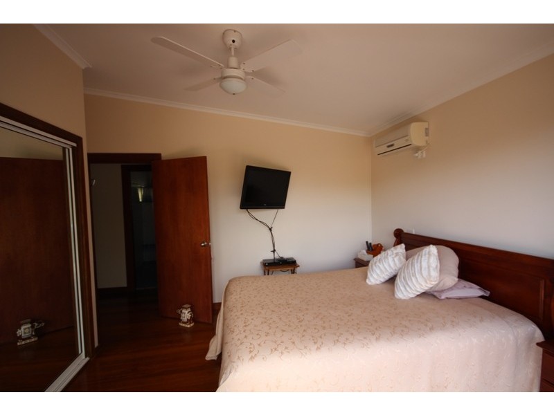 16 Old Bar Road, Old Bar NSW 2430