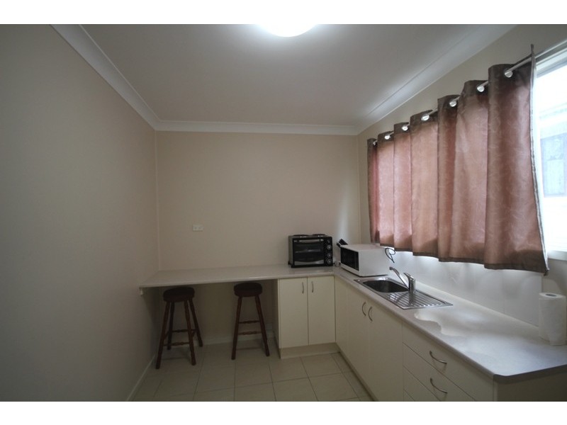 16 Old Bar Road, Old Bar NSW 2430
