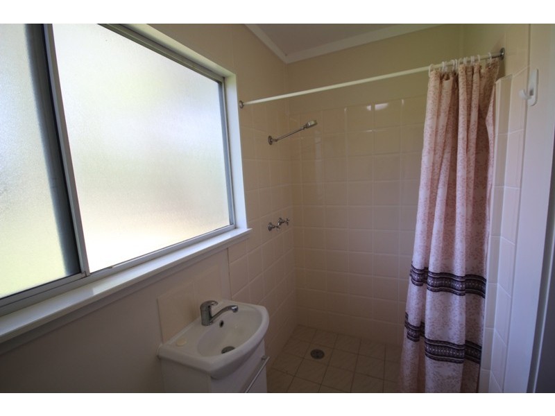 16 Old Bar Road, Old Bar NSW 2430