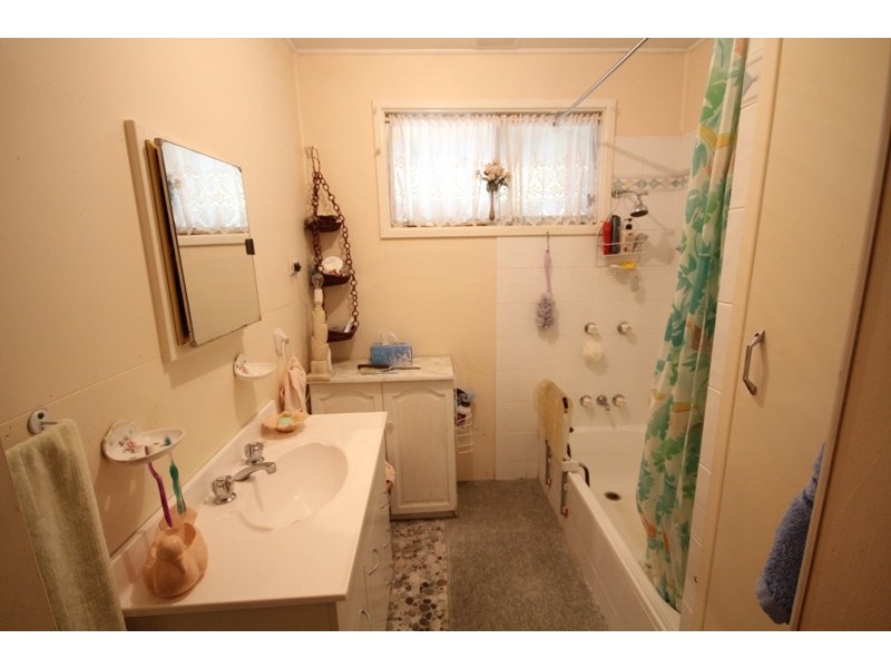 24 Plummer Street, Taree NSW 2430