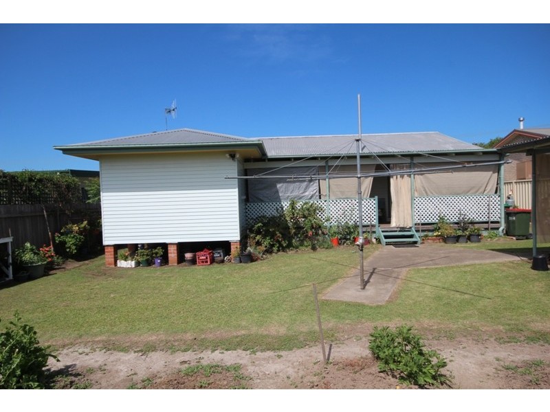 24 Plummer Street, Taree NSW 2430