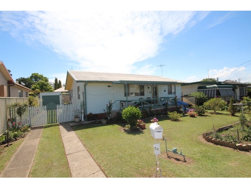 24 Plummer Street, Taree NSW 2430