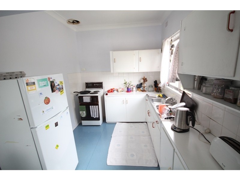 1 and 2 / 2 Allan Street, Wingham NSW 2429
