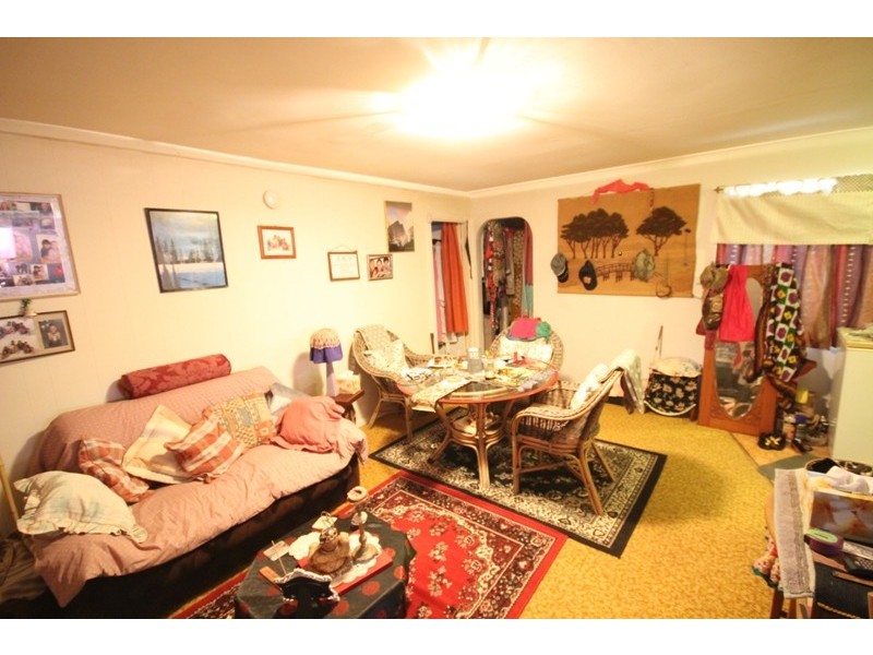 1 and 2 / 2 Allan Street, Wingham NSW 2429