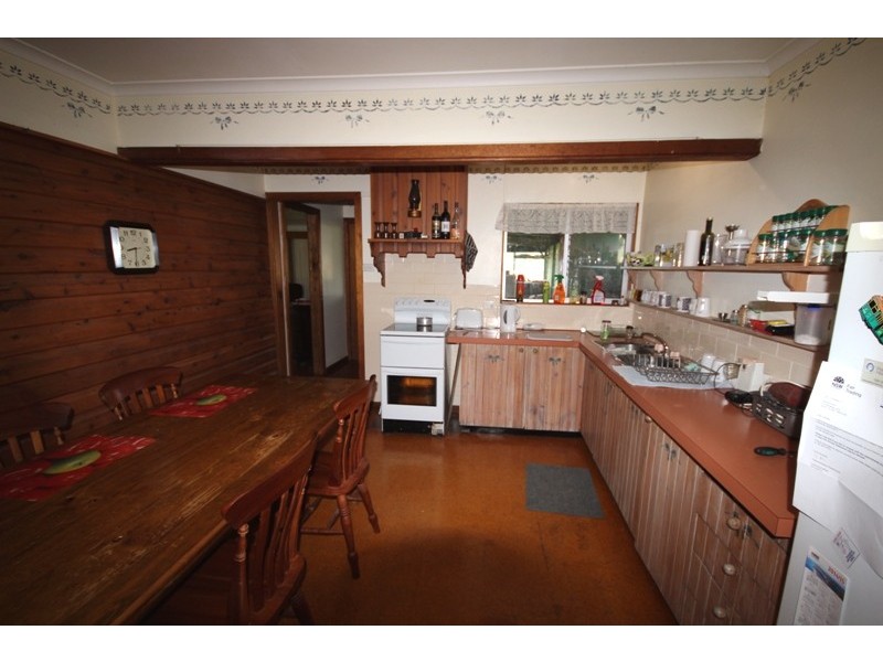 10 Greenaway Lane, Oxley Island NSW 2430
