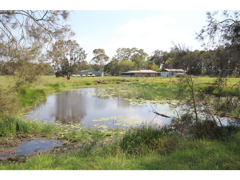 10 Greenaway Lane, Oxley Island NSW 2430