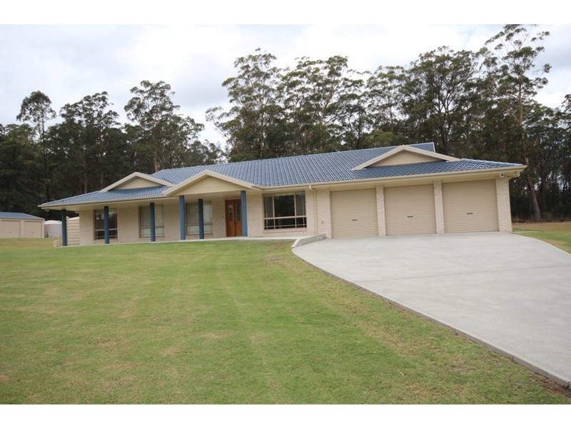 22 Mullalone Place, Pampoolah NSW 2430