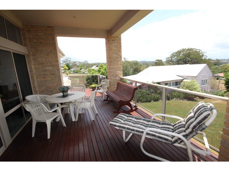 9 Winter Street, Tinonee NSW 2430