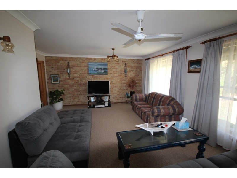 5 Cassia Close, Old Bar NSW 2430