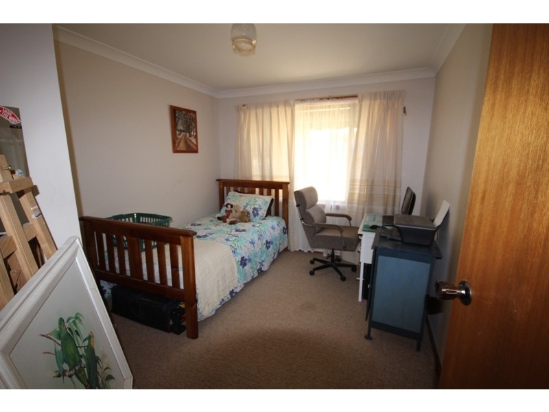 5 Cassia Close, Old Bar NSW 2430