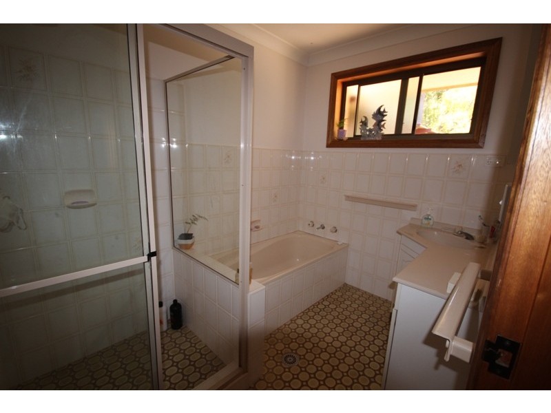 5 Cassia Close, Old Bar NSW 2430