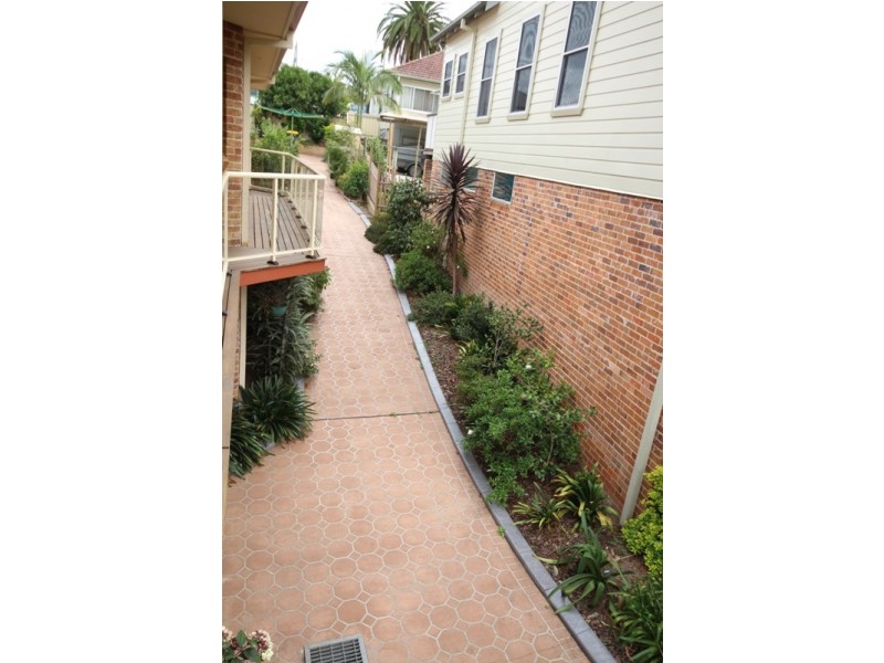 20 and 20A Crescent Avenue, Taree NSW 2430