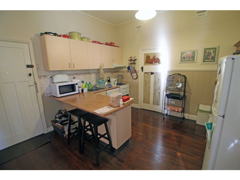 24 Beeton Parade, Taree NSW 2430