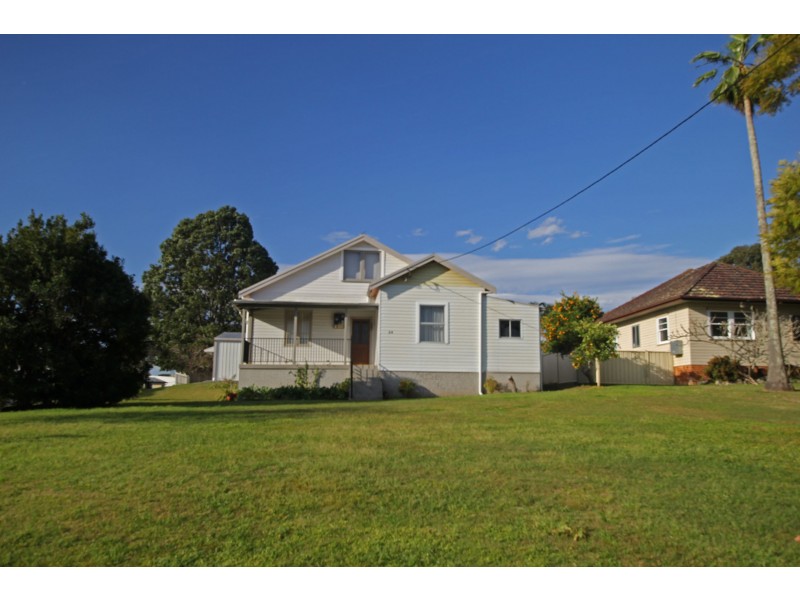 24 Beeton Parade, Taree NSW 2430