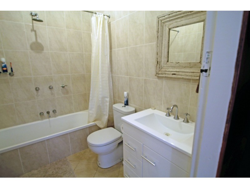 24 Beeton Parade, Taree NSW 2430