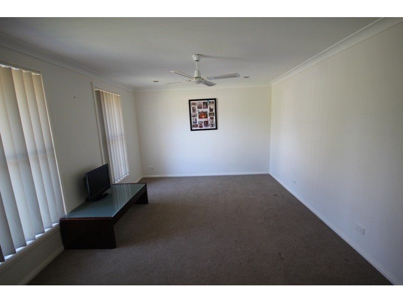 15 Hunter Place, Wingham NSW 2429