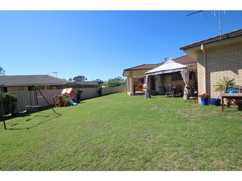 15 Hunter Place, Wingham NSW 2429