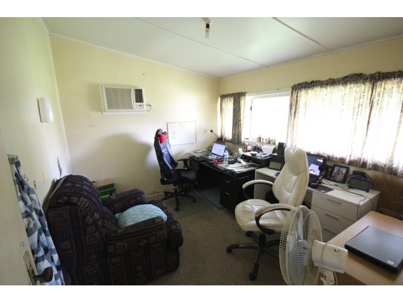 4 Frances Street, Taree NSW 2430