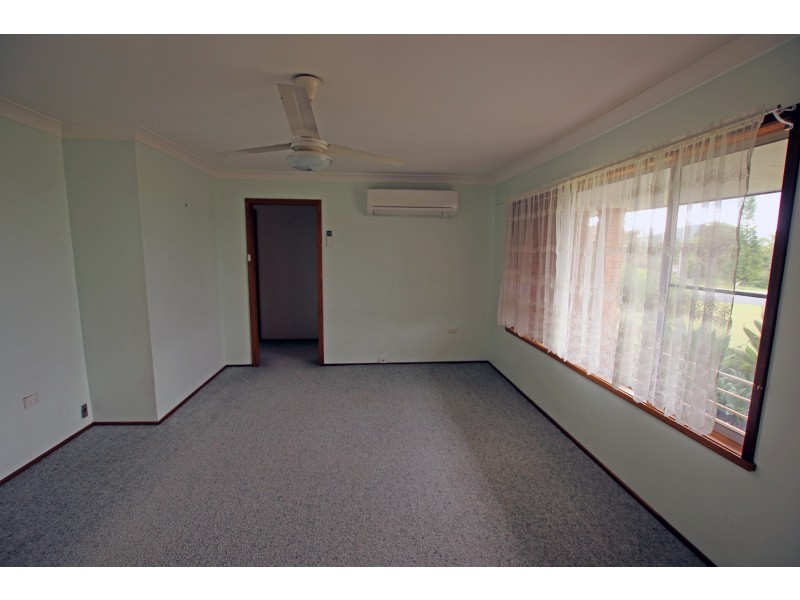 74 Murray Road, Wingham NSW 2429