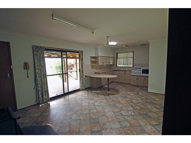 74 Murray Road, Wingham NSW 2429