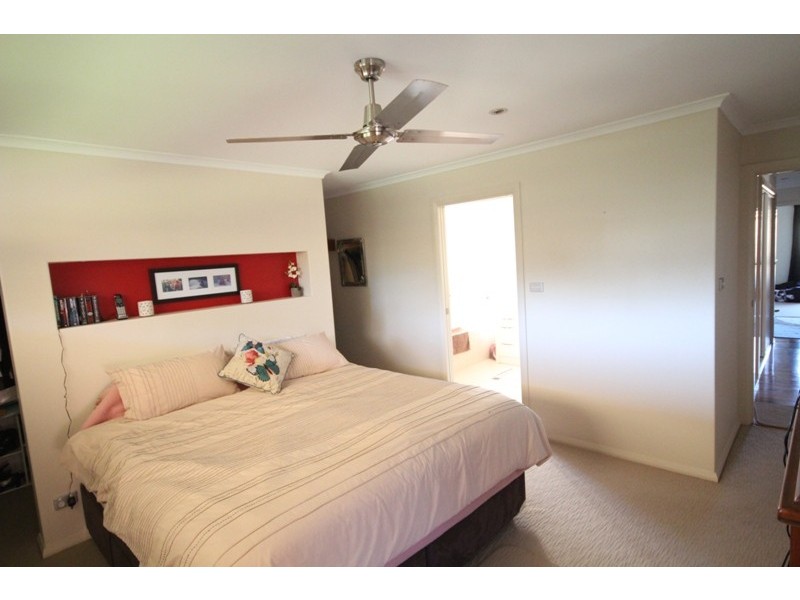 17 Country Club Drive, Wingham NSW 2429