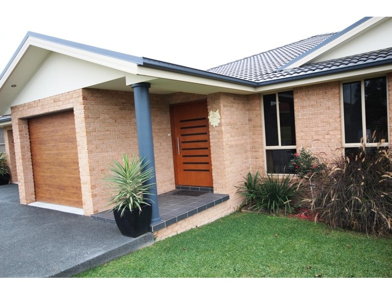 17 Country Club Drive, Wingham NSW 2429