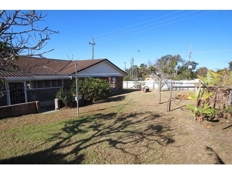 80 Kanangra Drive, Taree NSW 2430