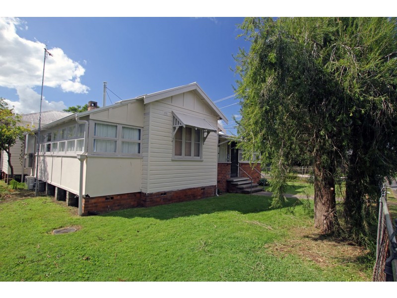 23 Florence Street, Taree NSW 2430