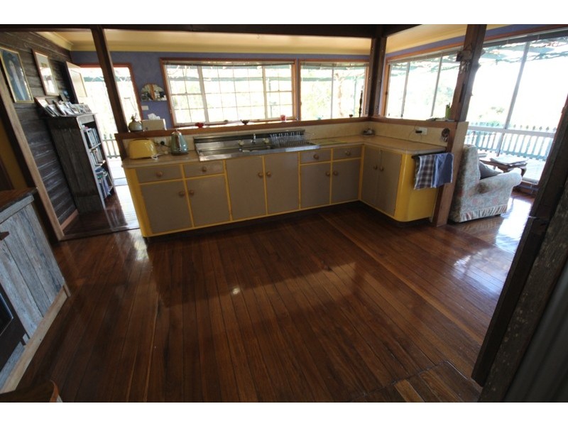 6 Lanark Place, Wingham NSW 2429