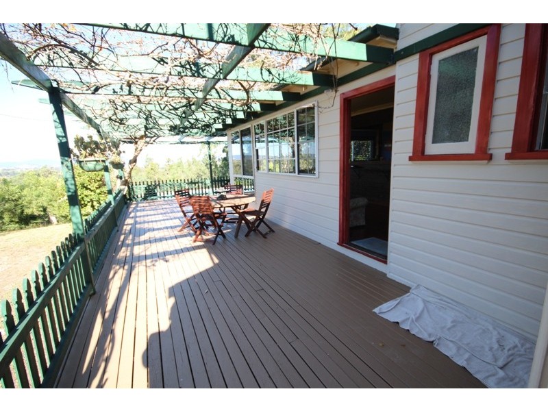 6 Lanark Place, Wingham NSW 2429