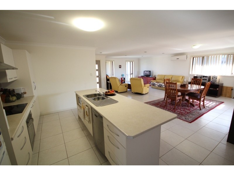 4 Treetops Parade, Wingham NSW 2429