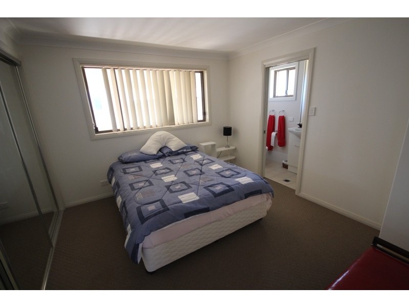 4 Treetops Parade, Wingham NSW 2429