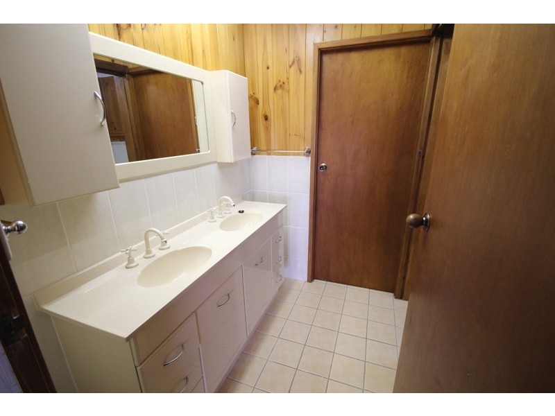 17 Dugdale Avenue, Taree NSW 2430