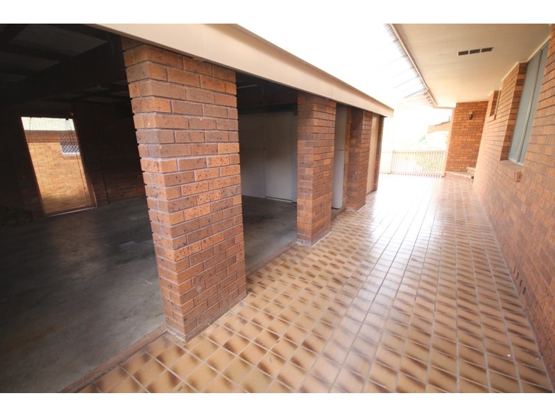 17 Dugdale Avenue, Taree NSW 2430