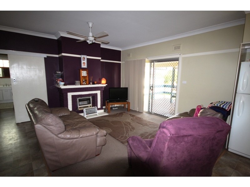 33 Edinburgh Drive, Taree NSW 2430