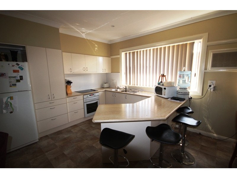 33 Edinburgh Drive, Taree NSW 2430
