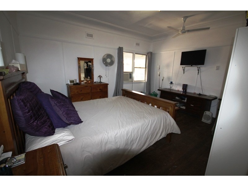 33 Edinburgh Drive, Taree NSW 2430