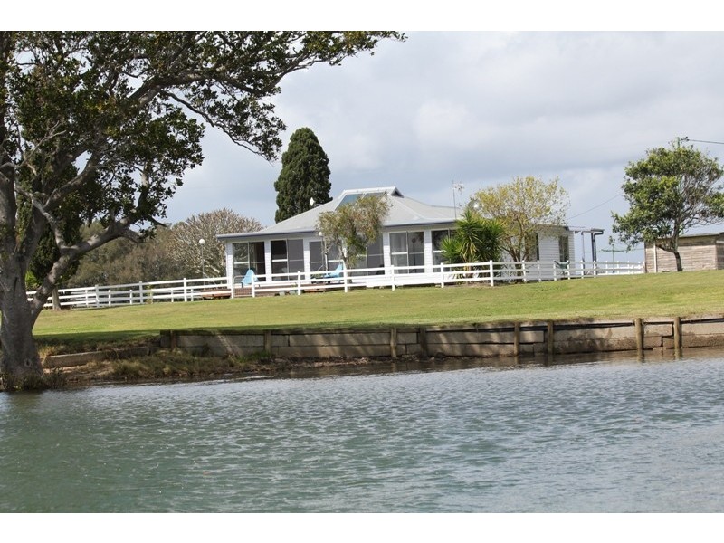 1583 Manning Point Road, Mitchells Island NSW 2430
