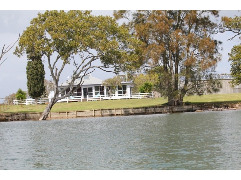 1583 Manning Point Road, Mitchells Island NSW 2430