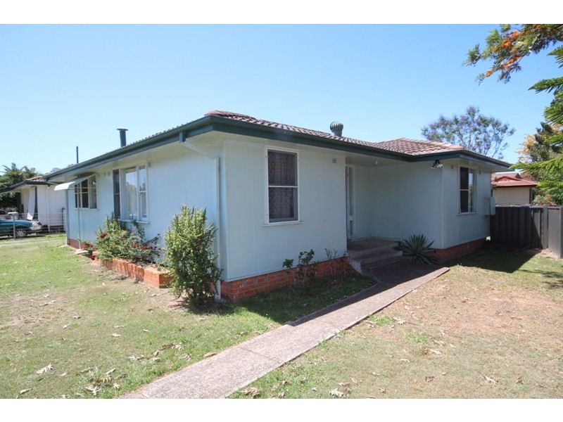 6 Warrina Close, Taree NSW 2430