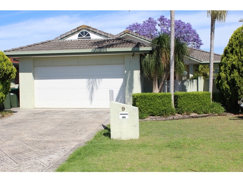 9 Andrew Close, Taree NSW 2430