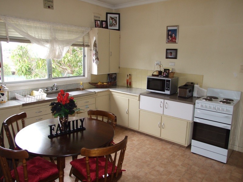 34 Edinburgh Drive, Taree NSW 2430