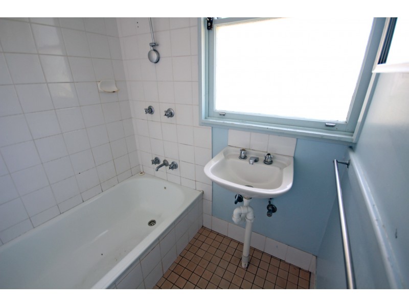 6 Warrina Close, Taree NSW 2430